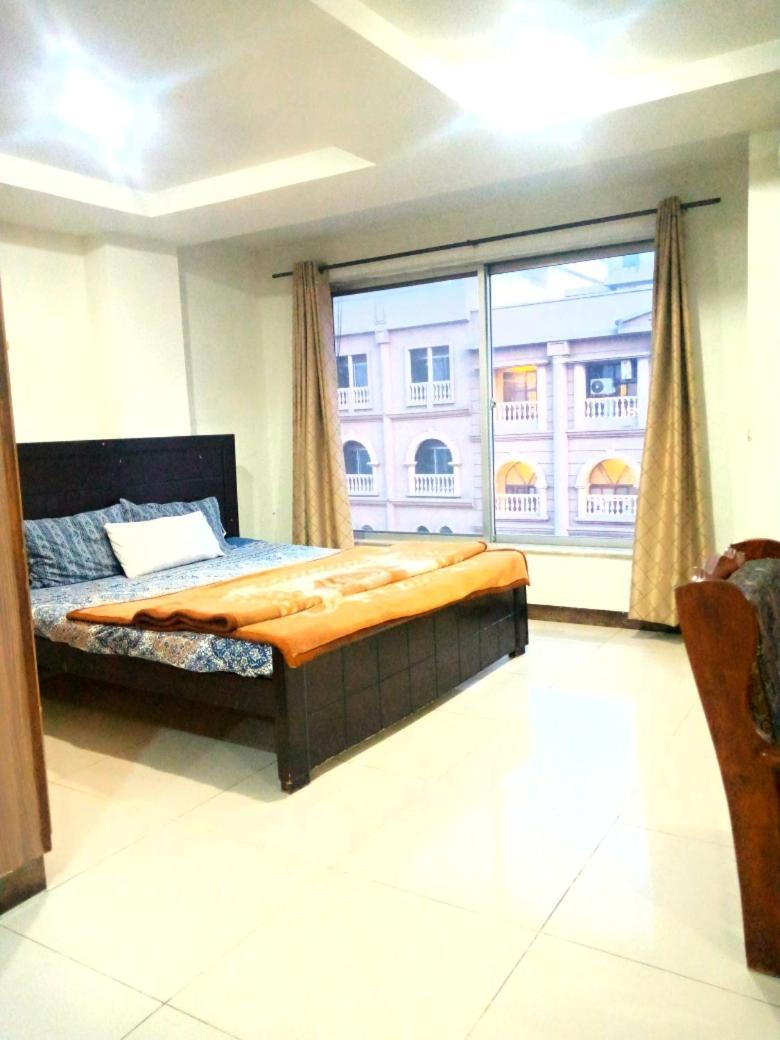 Comfortable Rental Apartments In Bahria Town Ravalpindi Kültér fotó