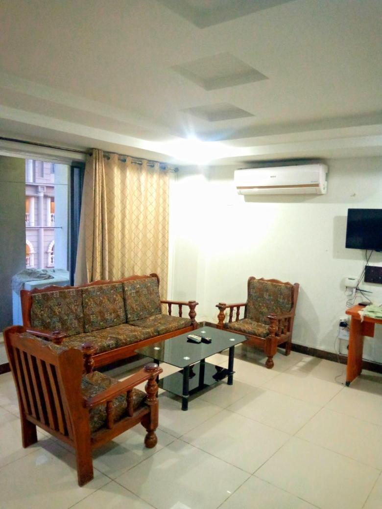 Comfortable Rental Apartments In Bahria Town Ravalpindi Szoba fotó