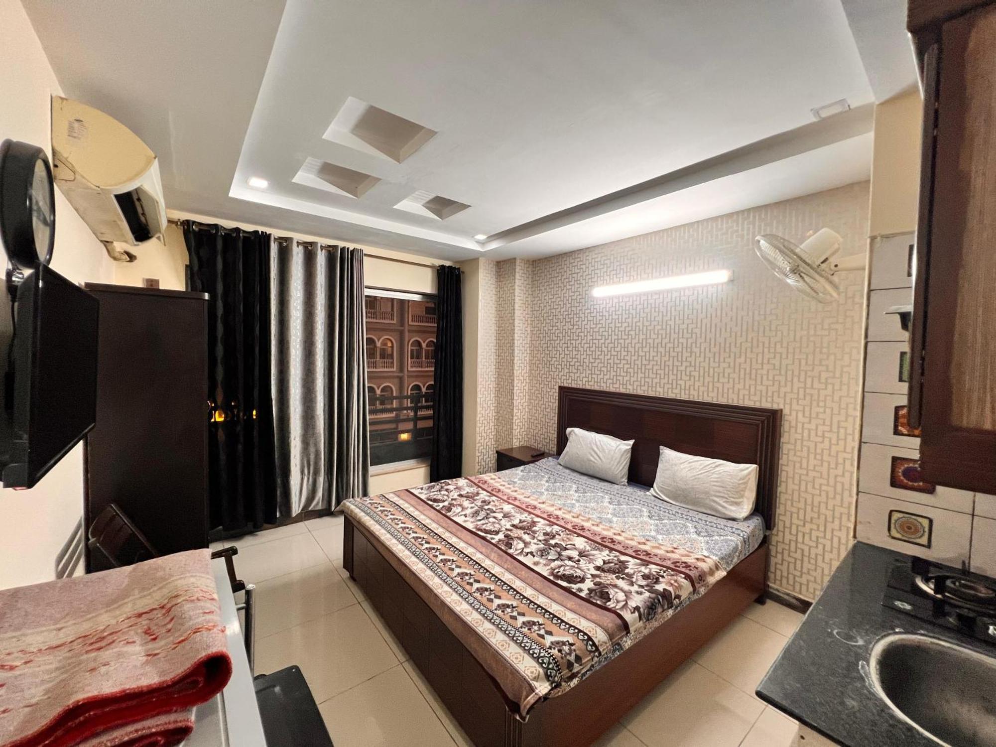 Comfortable Rental Apartments In Bahria Town Ravalpindi Szoba fotó